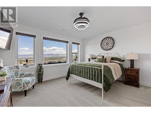 750 Kuipers Crescent, Kelowna, BC - Indoor Photo Showing Bedroom