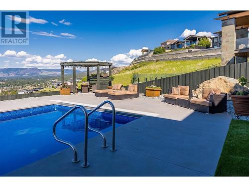 750 Kuipers Crescent, Kelowna, BC - Outdoor With In Ground Pool