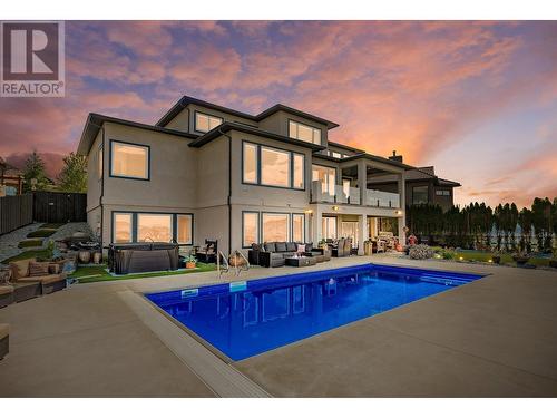 750 Kuipers Crescent, Kelowna, BC - Outdoor With In Ground Pool