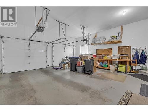 2203 Shannon Woods Place, West Kelowna, BC - Indoor Photo Showing Garage