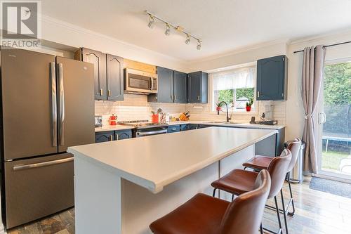 615 Oxford Street, Kemptville, ON - Indoor Photo Showing Kitchen With Upgraded Kitchen