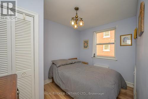 205C - 5 East 36Th Street, Hamilton, ON - Indoor Photo Showing Bedroom