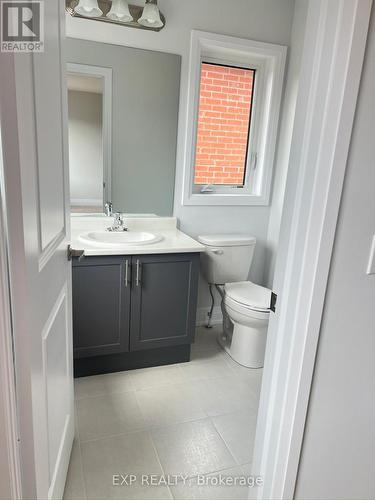 263 Harwood Avenue, Woodstock, ON - Indoor Photo Showing Bathroom