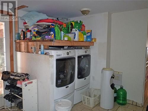 Laundry area off side entry - 1134 Hwy 17 W Unit# 17, North Bay, ON - Indoor Photo Showing Laundry Room