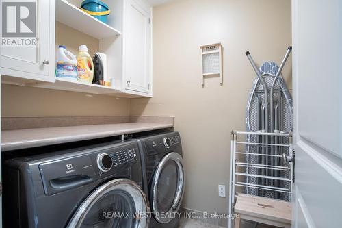 16 Ashton Manor, Toronto, ON - Indoor Photo Showing Laundry Room