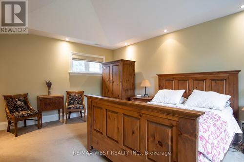 16 Ashton Manor, Toronto, ON - Indoor Photo Showing Bedroom