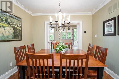 16 Ashton Manor, Toronto, ON - Indoor Photo Showing Dining Room