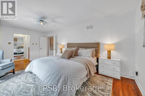 4006 Walnut Grove Road, Mississauga, ON - Indoor Photo Showing Bedroom