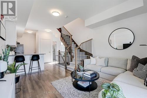 41 - 2059 Weston Road, Toronto, ON - Indoor Photo Showing Living Room