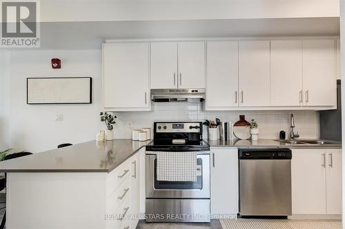 41 - 2059 Weston Road, Toronto, ON - Indoor Photo Showing Kitchen With Stainless Steel Kitchen