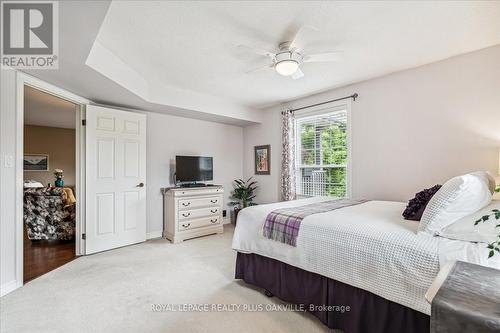 324 - 2030 Cleaver Avenue, Burlington, ON - Indoor Photo Showing Bedroom