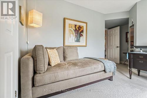 324 - 2030 Cleaver Avenue, Burlington, ON - Indoor Photo Showing Bedroom