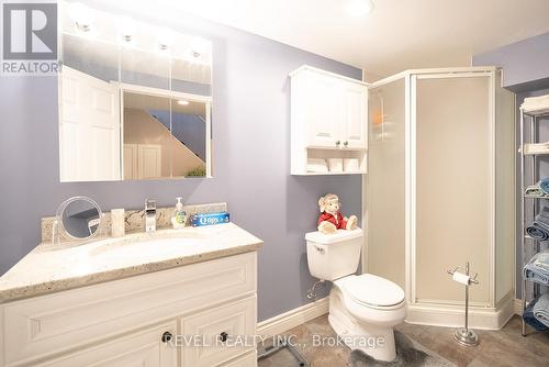 20 Allwood Street, Brantford, ON - Indoor Photo Showing Bathroom