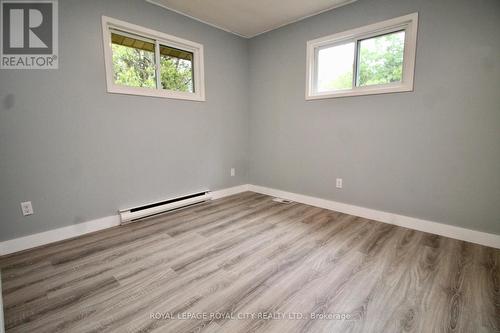 48 Harpur Drive, Northern Bruce Peninsula, ON - Indoor Photo Showing Other Room