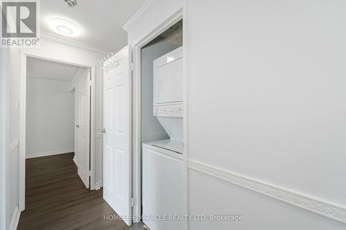 1506 - 25 Trailwood Drive, Mississauga, ON - Indoor Photo Showing Laundry Room