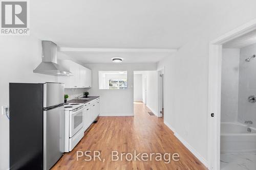 208 Bayview Avenue, Georgina (Keswick South), ON - Indoor Photo Showing Kitchen