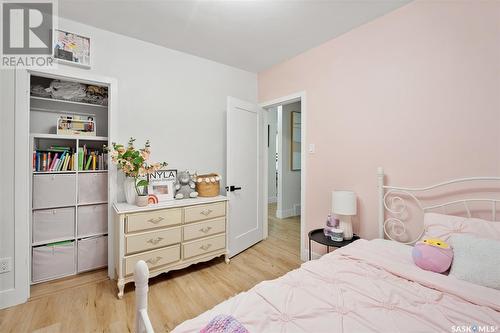 1913 Mckinnon Avenue S, Saskatoon, SK - Indoor Photo Showing Bedroom