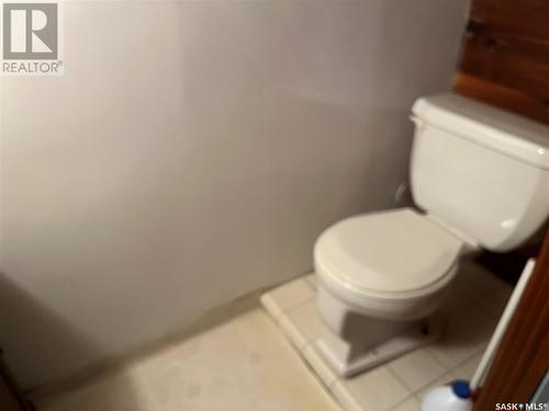 1931 Reynolds Street, Regina, SK - Indoor Photo Showing Bathroom