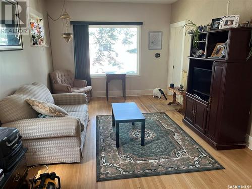 1931 Reynolds Street, Regina, SK - Indoor Photo Showing Living Room