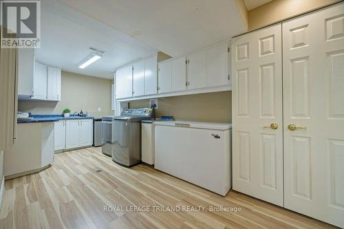 18 - 211 Pine Valley Drive, London, ON - Indoor Photo Showing Laundry Room