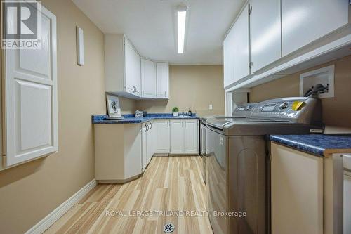 18 - 211 Pine Valley Drive, London, ON - Indoor Photo Showing Laundry Room