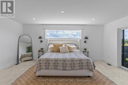 990 Manning Drive, London, ON - Indoor Photo Showing Bedroom