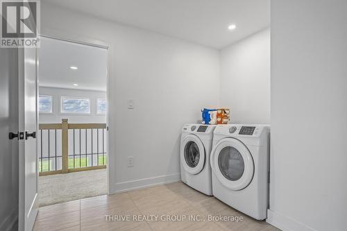 990 Manning Drive, London, ON - Indoor Photo Showing Laundry Room