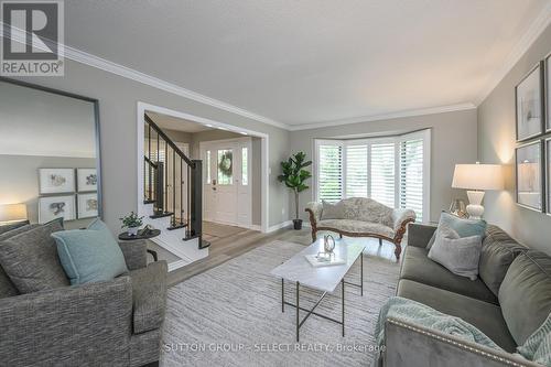 23 Chestnut Hill, London, ON - Indoor Photo Showing Living Room