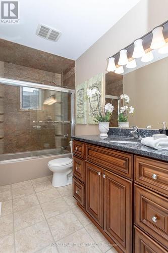 156 Bournemouth Drive, London, ON - Indoor Photo Showing Bathroom