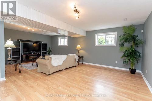 156 Bournemouth Drive, London, ON - Indoor