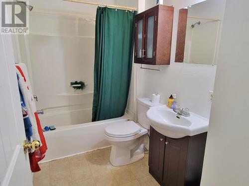 1169-1171 N 3Rd Avenue, Williams Lake, BC - Indoor Photo Showing Bathroom
