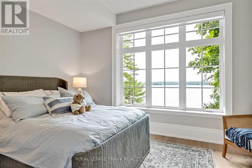 2491 Hiawatha Lane, Smith-Ennismore-Lakefield, ON - Indoor Photo Showing Bedroom