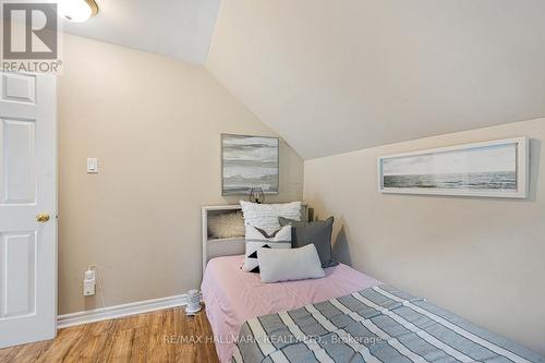125 Banting Avenue, Oshawa, ON - Indoor Photo Showing Bedroom