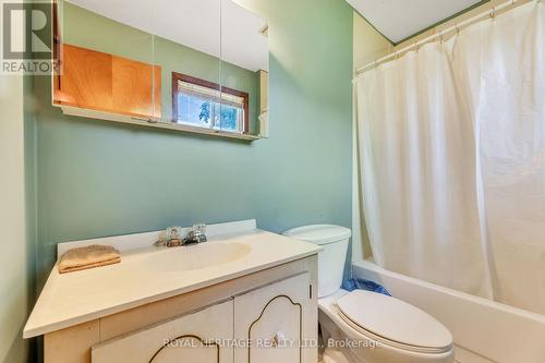 6350 Rice Lake Scenic Drive, Hamilton Township, ON - Indoor Photo Showing Bathroom