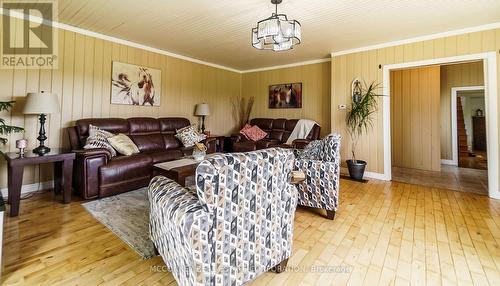2475 Jermyn Line, Peterborough, ON - Indoor Photo Showing Living Room