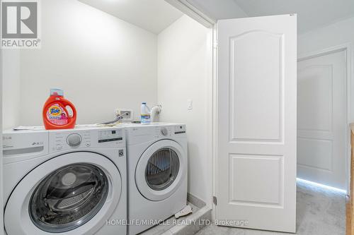 1441 Coral Springs Path, Oshawa, ON - Indoor Photo Showing Laundry Room