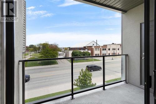 955 Ouellette Avenue Unit# 301, Windsor, ON - Outdoor With Exterior