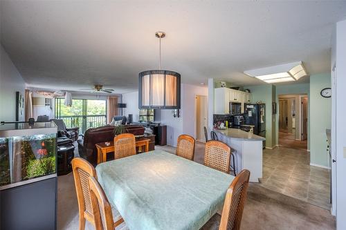 302-187 Warren Avenue, Penticton, BC - Indoor Photo Showing Dining Room