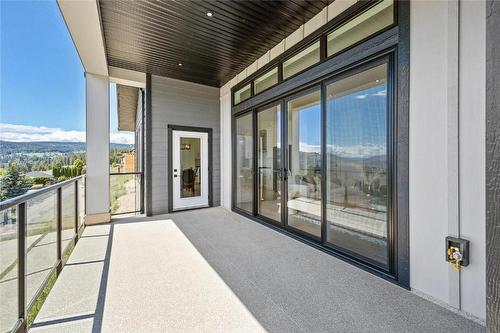 2803 Copper Ridge Drive, West Kelowna, BC - Outdoor With Exterior