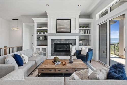 2803 Copper Ridge Drive, West Kelowna, BC - Indoor Photo Showing Living Room With Fireplace