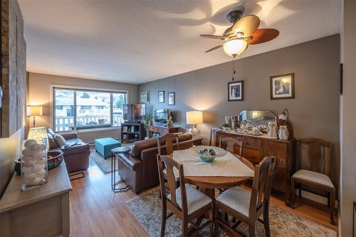 205-62 Dauphin Avenue, Penticton, BC - Indoor Photo Showing Dining Room