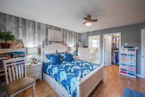 205-62 Dauphin Avenue, Penticton, BC - Indoor Photo Showing Bedroom