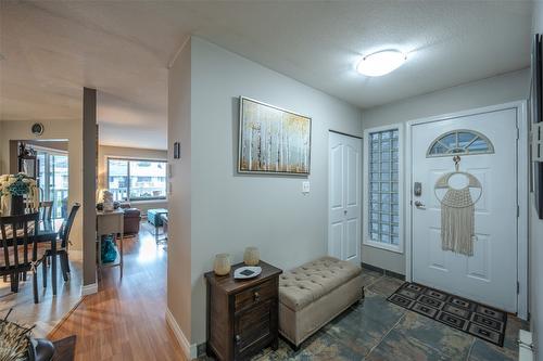 205-62 Dauphin Avenue, Penticton, BC - Indoor