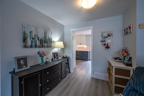 146-3153 Paris Street, Penticton, BC - Indoor Photo Showing Bedroom