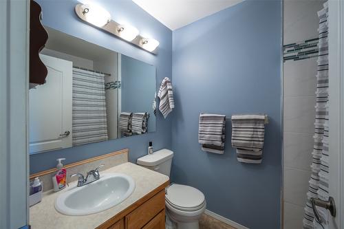 146-3153 Paris Street, Penticton, BC - Indoor Photo Showing Bathroom