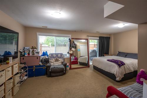 146-3153 Paris Street, Penticton, BC - Indoor Photo Showing Bedroom