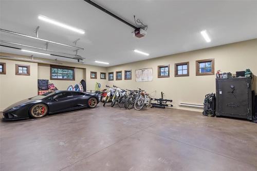 1113 Parkbluff Lane, Kelowna, BC - Indoor Photo Showing Basement