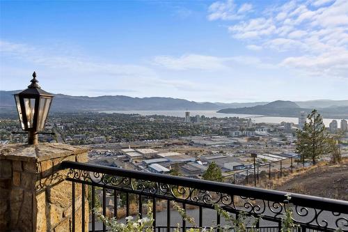 1113 Parkbluff Lane, Kelowna, BC - Outdoor With View