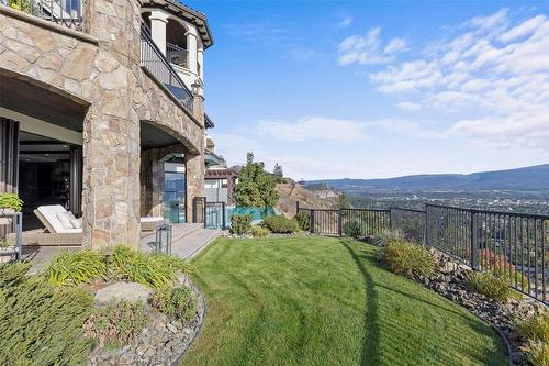 1113 Parkbluff Lane, Kelowna, BC - Outdoor