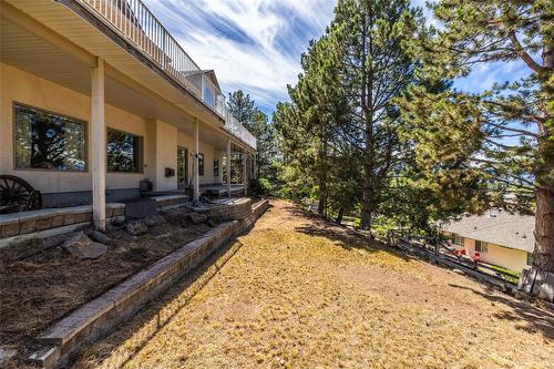 800 Westpoint Drive, Kelowna, BC - Outdoor With Deck Patio Veranda